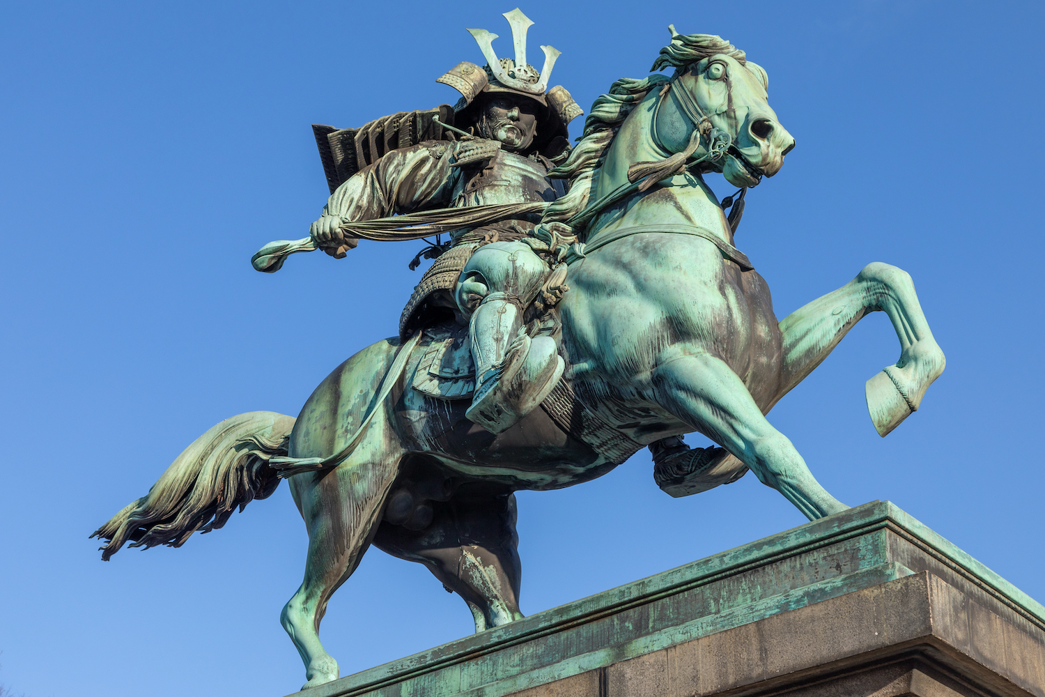 The Bronze Statue of Masashige Kusunoki, in front of the Imperial Palace, Tokyo. he is Kamakura Period Warlord.This statue was created before 1900.