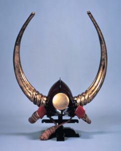 water buffalo horns helmet, 黒漆塗桃形大水牛脇立兜