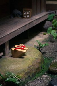 Maiko's traditional footwear, Oboko