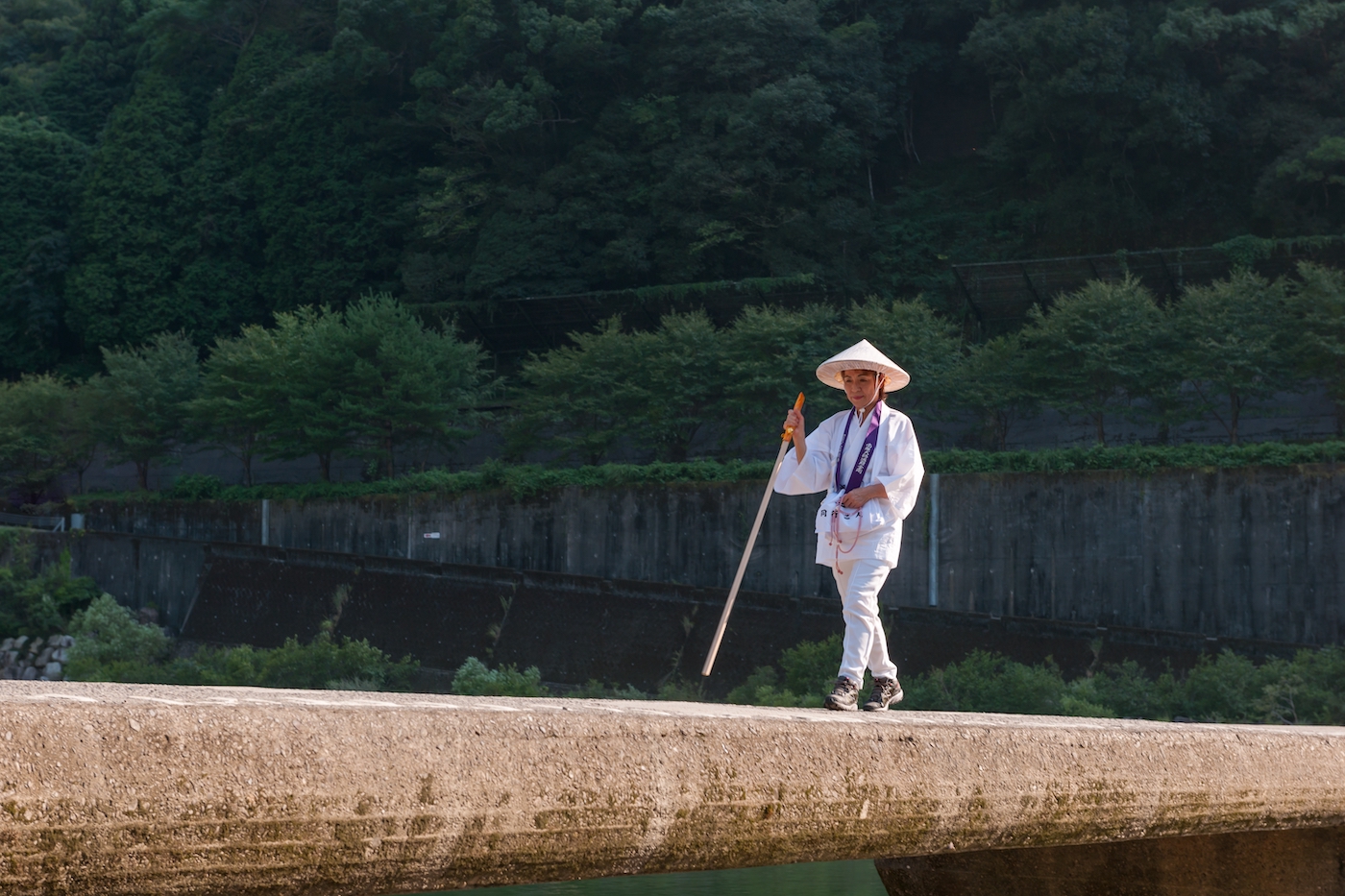 The 88 Temple Pilgrimage in Shikoku. 　Translation: "Two traveling together" — the other being the spirit of Kobo Daishi.