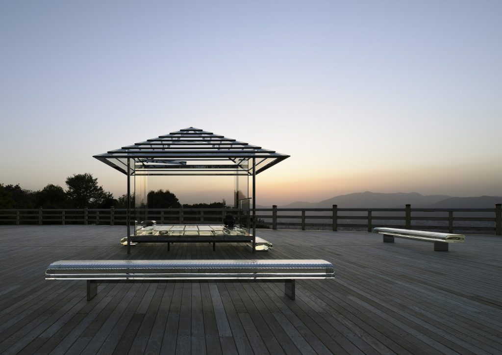 KOU-AN Glass Tea House by Tokujin Yoshioka PHOTO BY Yasutake Kondo