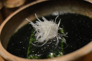 Aonori Dofu, Tofu soaked in green laver soup