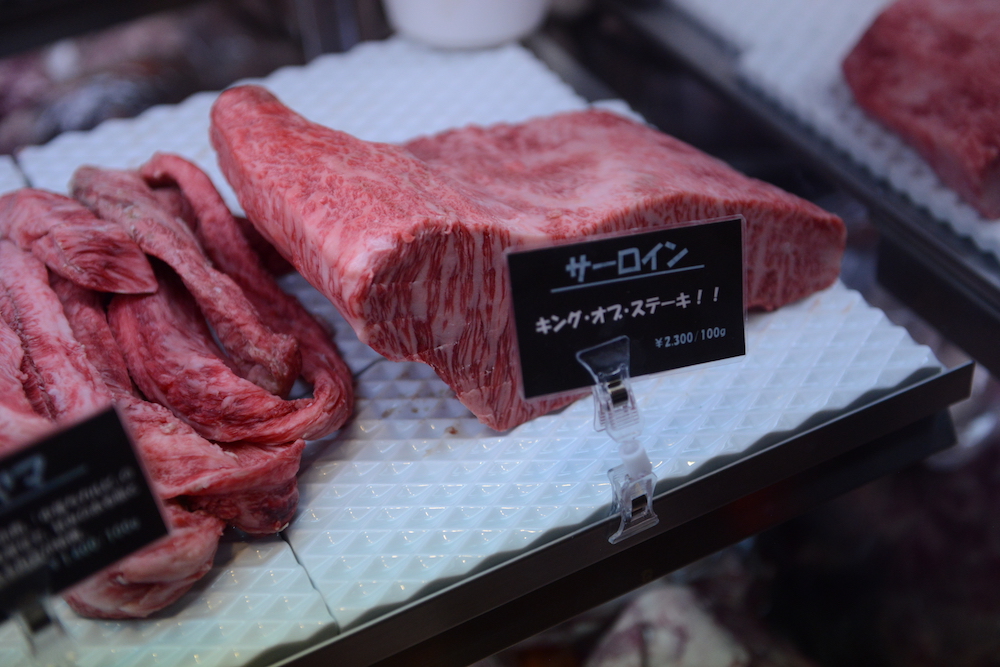 Aging Beef DELICATESSEN, meat showcase
